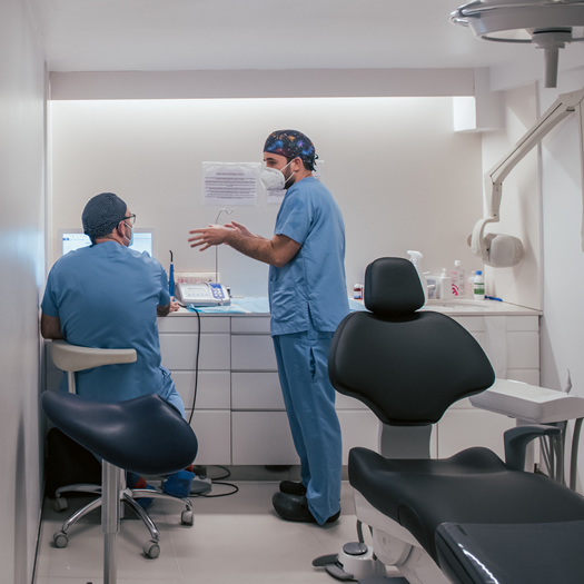 Clinicas Den - Cirugia Oral y Maxilofacial en Barcelona - ATM