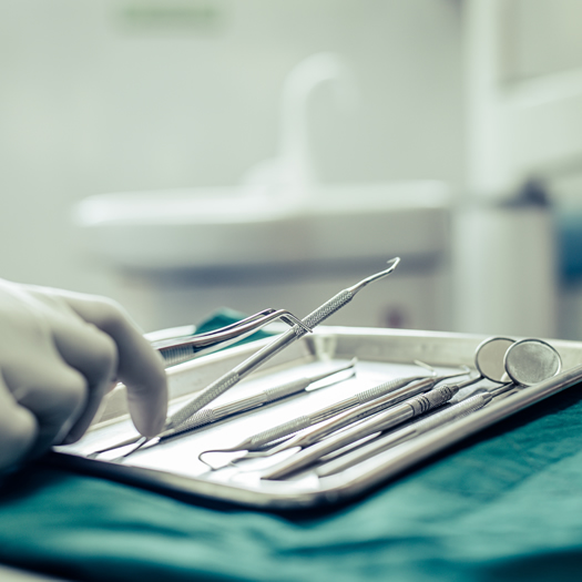 Clinicas Den - Elevacion Seno Maxilar