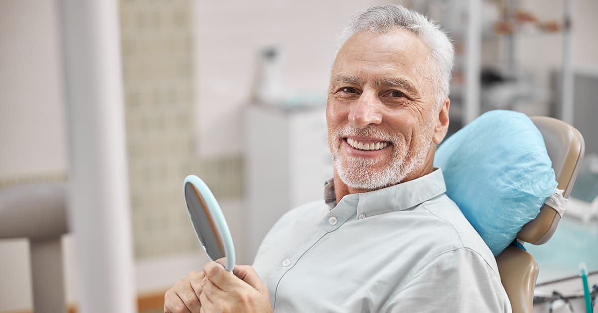 Clínicas Den - Osteointegración del implante dental ¿Qué es y cómo favorecer al éxito de este proceso fisiológico?