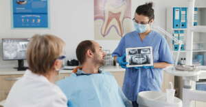 Rechazo de implante dental ¿Cuáles son sus síntomas y soluciones más comunes?