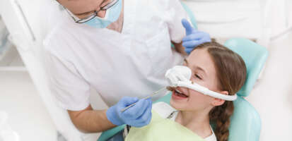 ¿Qué es la sedación consciente y cuándo se utiliza en el dentista?