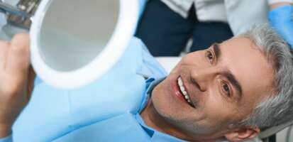 ¿Qué es la implantología dental y por qué es importante esta disciplina en Odontología?