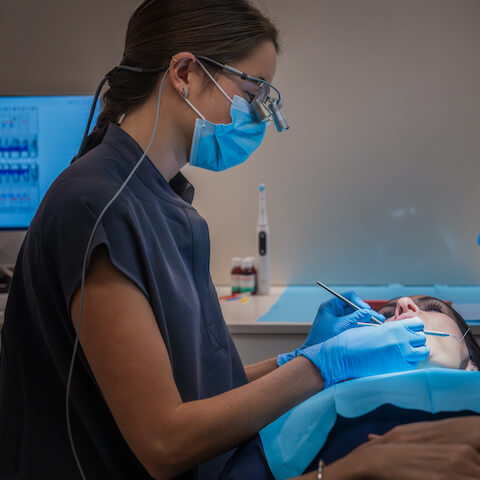 Dra. Cristina Casamitjana Cuyás, especialista en Periodoncia