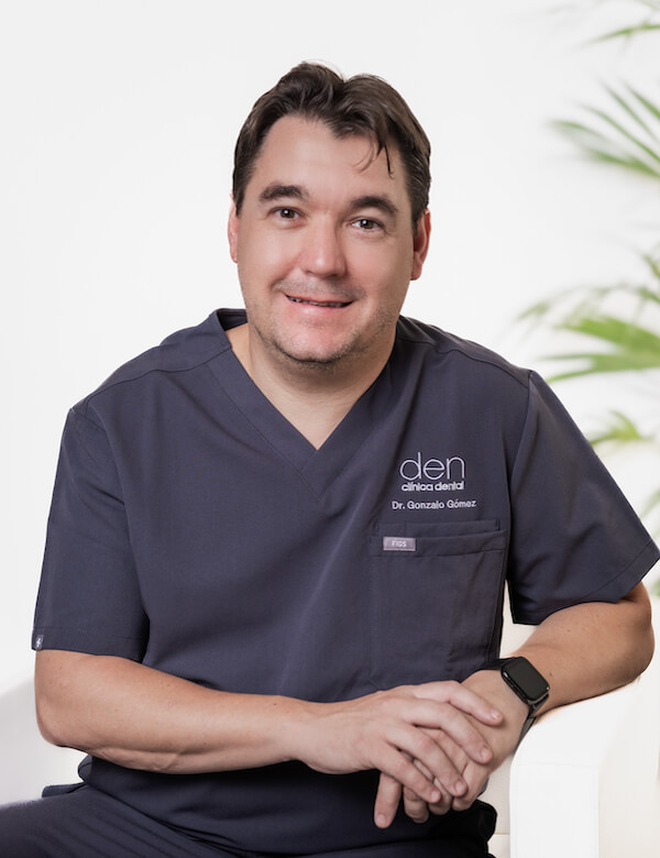 Dr. Gonzalo Gómez Val, doctorado especialista en Endodoncia