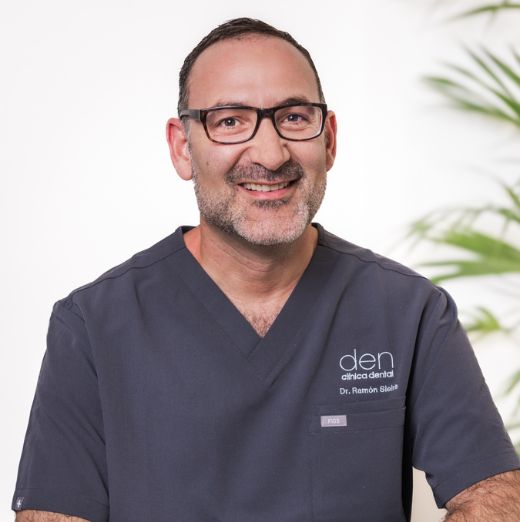 Dr. Ramón Sieira Gil - Cirujano Maxilofacial en Barcelona