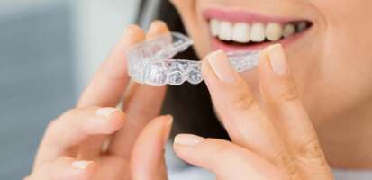 ¿Se puede poner ortodoncia con implantes dentales?